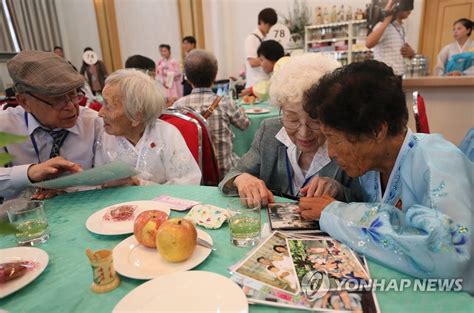 韓国統一部「離散家族再会の定例化など北と協議へ」 聯合ニュース