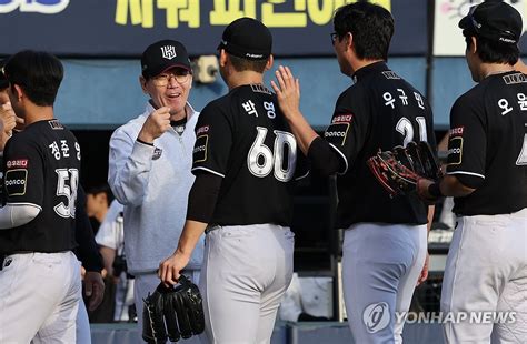 2번 강백호·5번 황재균 전진배치이강철 감독 김민혁은 감기