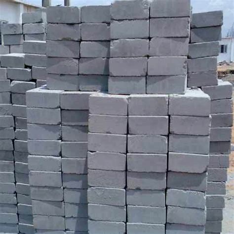 Gray Rectangular Shape And Grey Color Premium Quality Fly Ask Cement