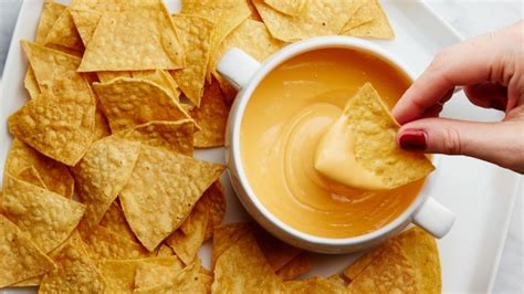 No La Compres Aprende A Preparar Tu Propia Salsa Cheddar En Minutos