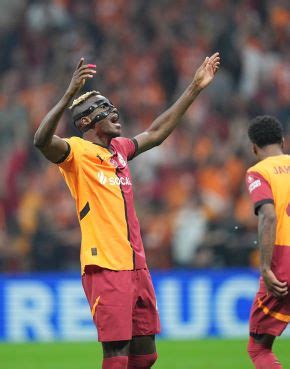 Osimhen Comments On Supposedly Rivalry With Galatasaray Teammates