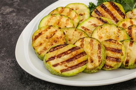 Premium Photo Vegan Cuisine Grilled Zucchini Slices