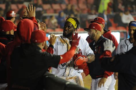 POR SEGUNDA NOCHE CONSECUTIVA MAYOS VENCE A NARANJEROS Y ASEGURA LA SERIE