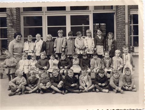 Photo De Classe ECOLE COMMUNALE De 1960 ECOLE COMMUNALE Copains D Avant