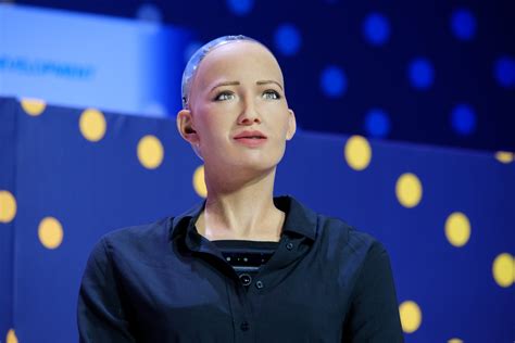 SOPHIA ROBOT : The Smartest Humanoid Robot in The World | by internote ...