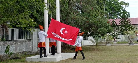 Pewaris Raja Aceh Darussalam Kibarkan Bendera Alam Peudeung