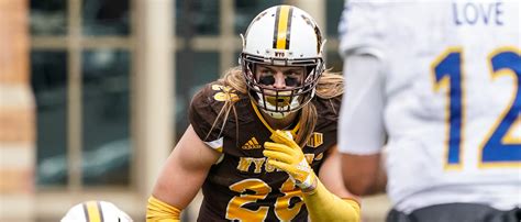 Wyoming Safety Andrew Wingard To Play In East West Shrine Game Cowboy