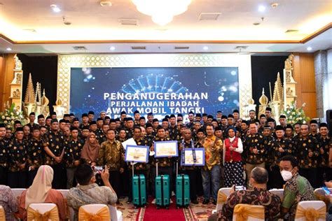 ELNUSA PETROFIN KEMBALI BERIKAN REWARD PERJALANAN IBADAH KEPADA AWAK