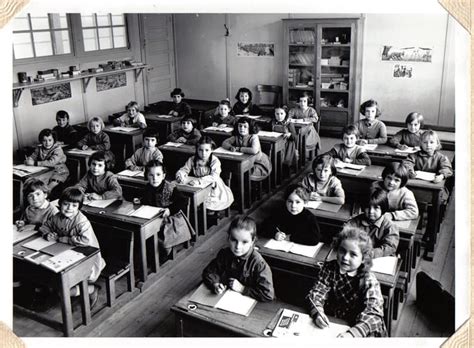 Photo de classe Cours Préparatoire de 1958 ECOLE MONTMUZARD Copains