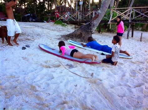 the traveller & her thoughts: SURFING AT SIARGAO