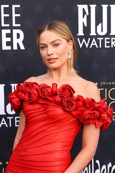 Margot Robbie Barbie Critics Choice Awards 2024 Red Carpet Fashion