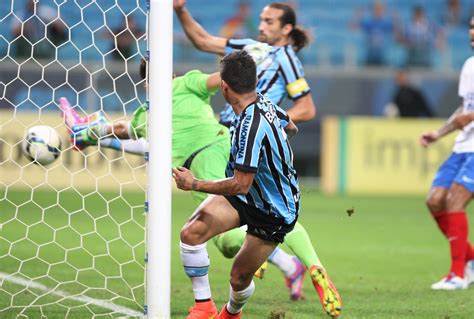 Grêmio Acorda No Segundo Tempo E Vence O Bahia Com Gol De Barcos 31