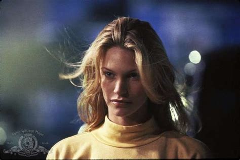 Sil / Natasha Henstridge (Species) | Woman movie, Natasha, Beauty