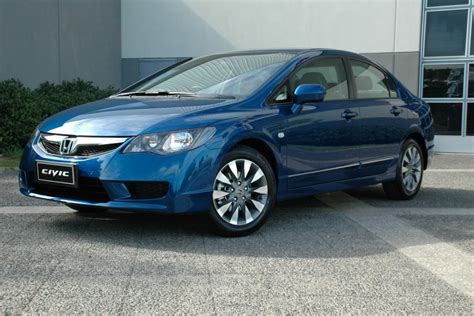 Honda Civic 4d цены отзывы характеристики Civic 4d от Honda