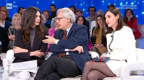 Vittorio Sgarbi A Domenica In Con Le Figlie Cosa Ha Detto Donnaclick