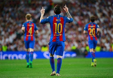 The Story Behind Lionel Messi S 5 Most Iconic Barcelona Messi