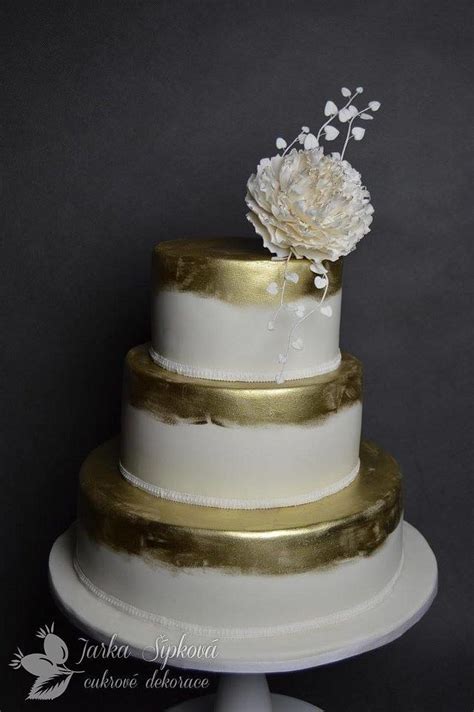 Wedding Cake Decorated Cake By JarkaSipkova CakesDecor