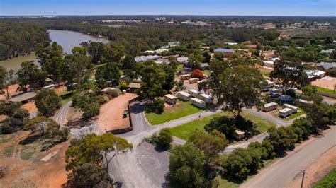 Weir Caravan Park 94 Pethard Rd Robinvale Vic 3549 Australia