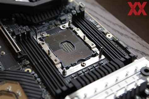 EVGA apresenta a placa mãe SR 3 Dark voltada para o Xeon W 3175X