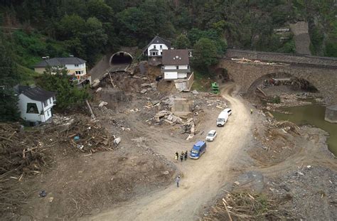 Vor und nach der Flut Video zeigt massive Zerstörung im Ahrtal