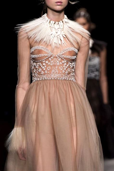 Fashion Oops Nude Fashion Fashion Week Runway Fashion Fashion Models Paris Fashion Girls