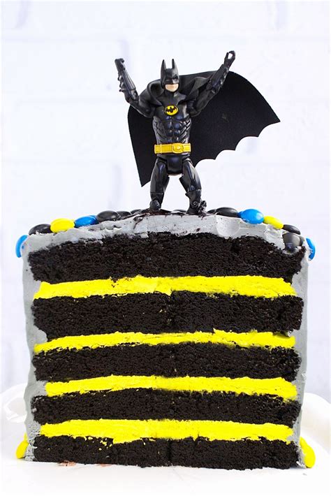 Batman Cake Includes Recipe Layers Of Chocolate Cake Yellow Icing And Batmans Coloured Mandm