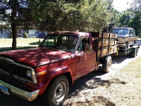 My Buddy Towing His 89 Grand Wagoneer With His 88 J 20 Rjeep