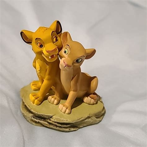 Disney Other Disney The Lion King Simba And Nala Sculpted Figures