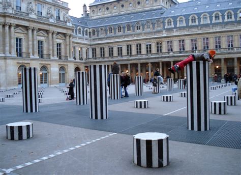 Daniel Buren Les Deux Plateaux A Controversial Restoration Espace