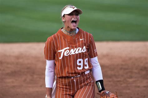 Texas Softball Slides By Texas A M Advances To Regional Final