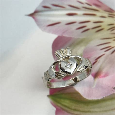 Bague De Claddagh En Diamant Bague De Claddagh Irlandaise Classique