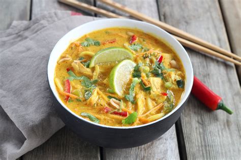 Leckere Kokos Ramen Nudeln Mit H Hnchen Auf Thail Ndische Art