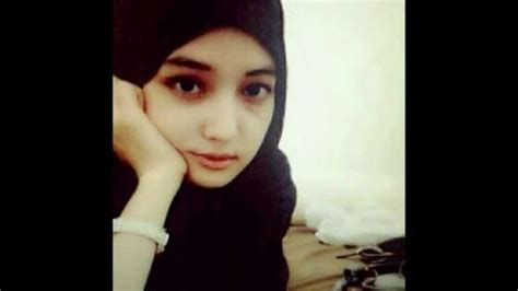 Indonesia Artis Berhijab