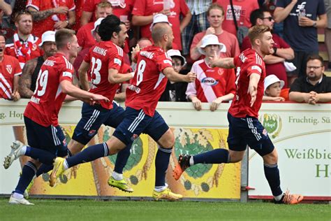 Fans Von Energie Cottbus Sorgen F R Unterbrechung Spvgg Unterhaching