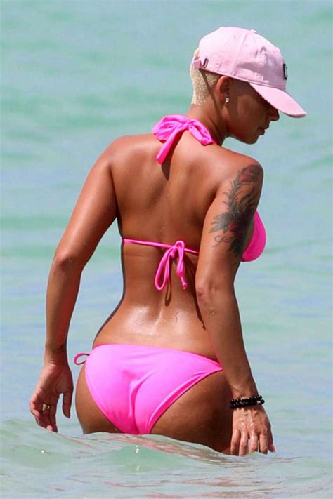 Amber Rose Exposing Fucking Sexy Body And Hot Ass In Bikini On Beach