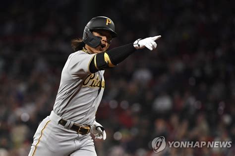 배지환 그린 몬스터 넘겨 Mlb 통산 첫 홈런역전 결승 투런포종합 연합뉴스