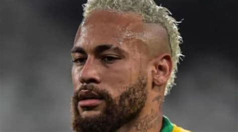 Filho De Neymar Posa Pai E O Padrasto No Catar E Surpreende