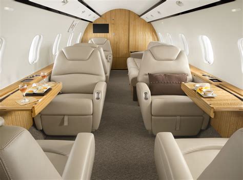 Challenger 300 — V2jets