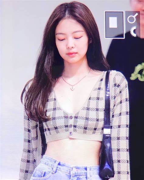 Jennie Blackpink Black Pink Striped Top Crop Tops