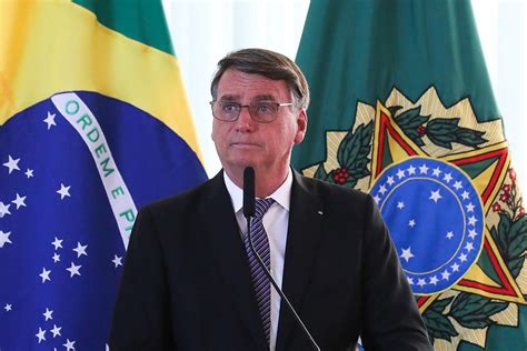 Aliados veem reunião de Bolsonaro embaixadores como tiro no pé e