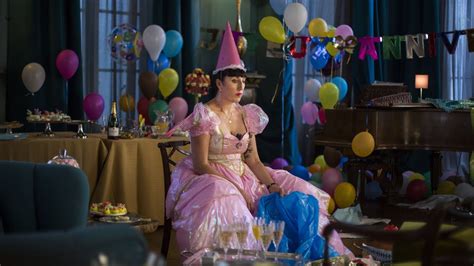 Мадам / Madame (2017) Дублированный трейлер HD - YouTube