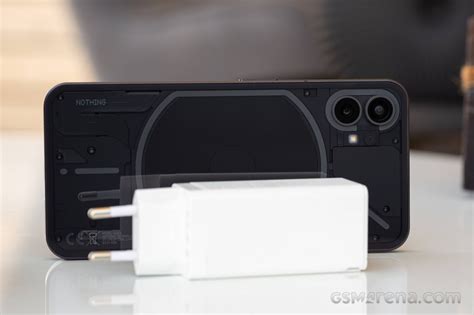 SMART PHONES: NOTHING 1