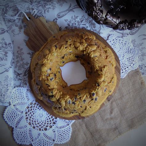 La Chef A Bundt Cake De Calabaza Nueces Y Chocolate Relleno De Crema