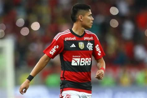 Luiz Ara Jo Estreia No Flamengo Boa Atua O