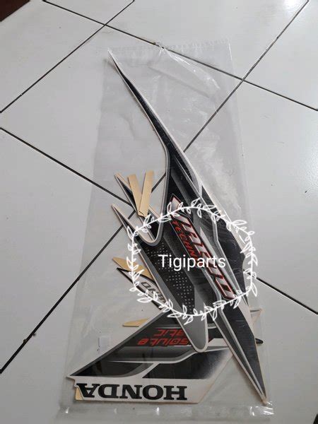 Jual Stiker Striping Stripping Motor Honda Vario Techno Putih Lis