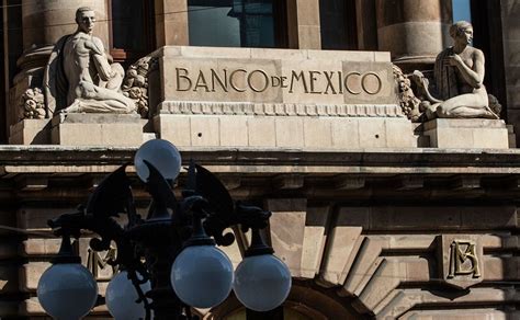 Banxico reduce pronóstico