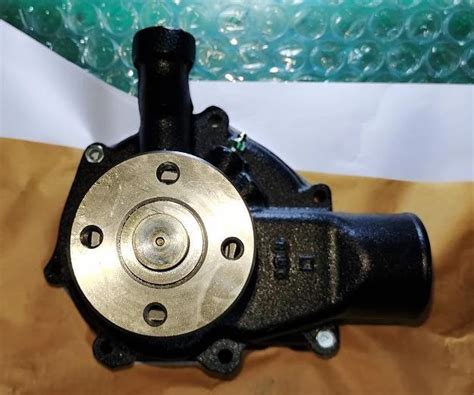 Mitsubishi Genuine Excavator Engine Parts D Sk Water Pump