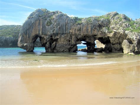 Playa Cuevas Del Mar Llanes Playas De Asturias Playas De Llanes