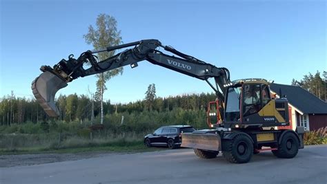 Köp Hjulgrävare Volvo EWR170E med Vagn 12 Redskap YouTube