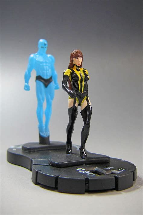 Watchmen Heroclix 22 Silk Spectre And Dr Manhattan